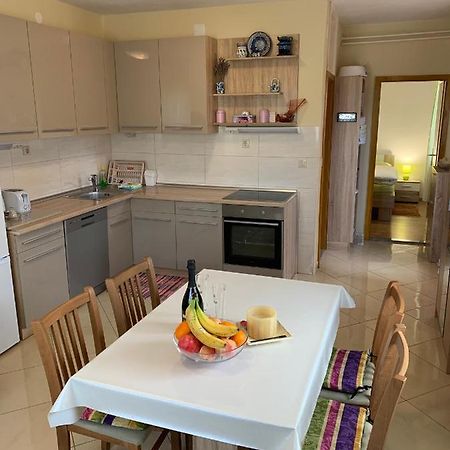 Apartment "Onkel" シベニク エクステリア 写真